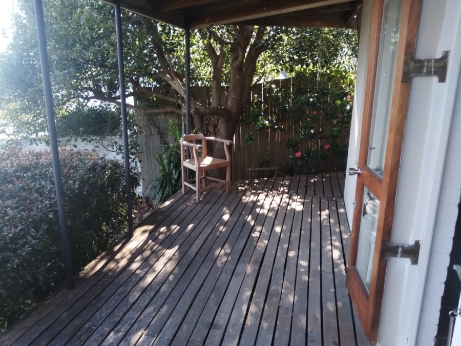 To Let 1 Bedroom Property for Rent in San Michel Western Cape